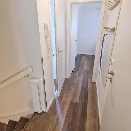 Haus-im-bad-70-whg-03-strandleev Apartment